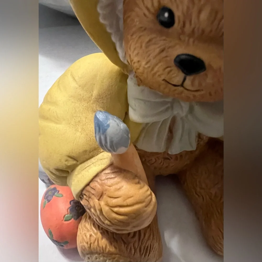 VTG Chapeau Noelle By Lucy Rigg “Alison” Bear Easter Egg Porcelain Figurine #755